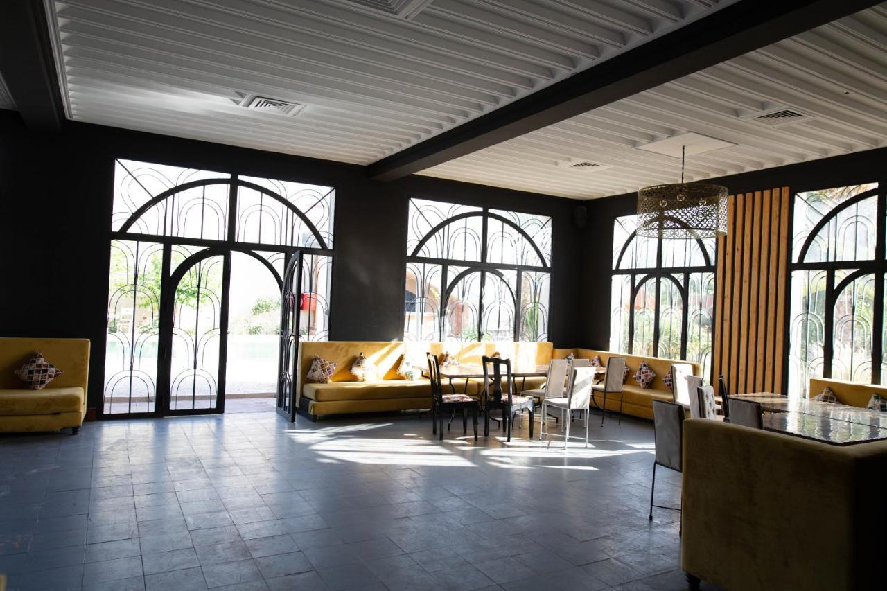 Palace Jena Lagouassem Bagian luar foto