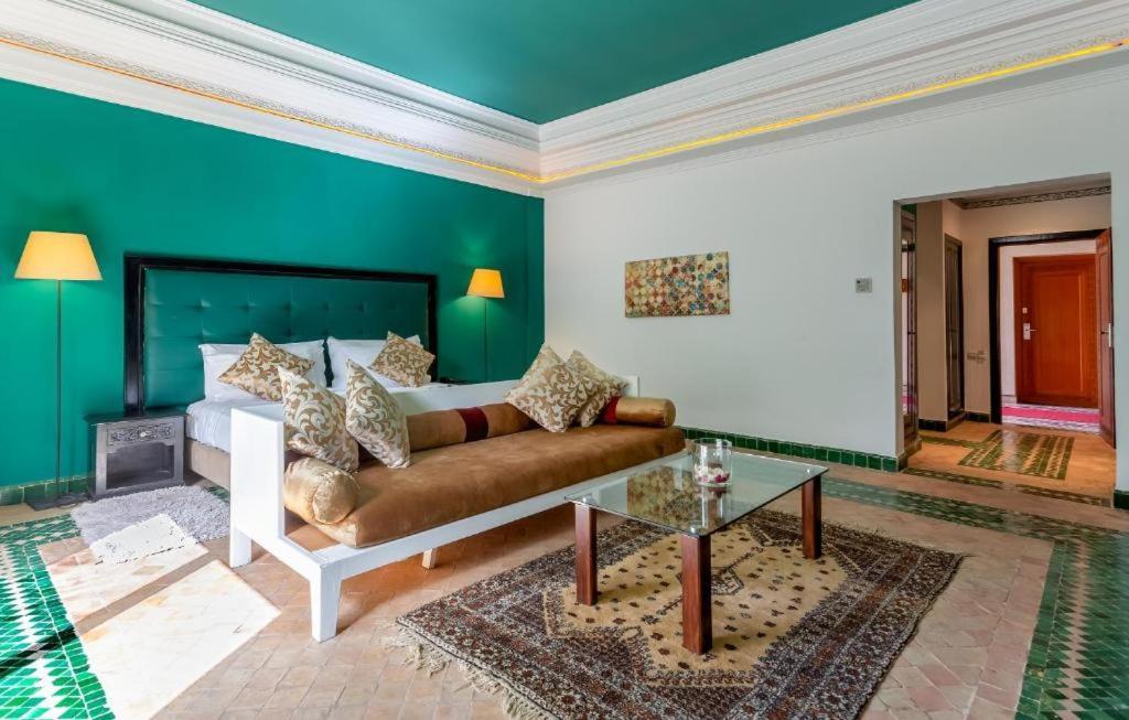 Palace Jena Lagouassem Bagian luar foto